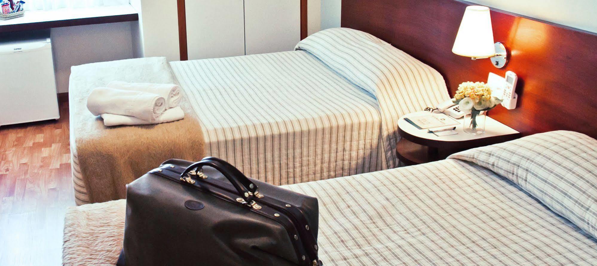 Vitoria Regia 3* Bauru